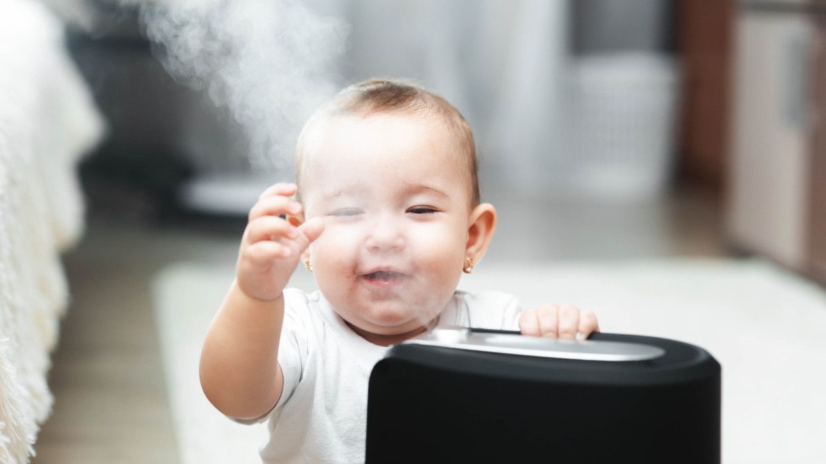 5 Cara Pemakaian Humidifier yang Aman di Kamar Bayi